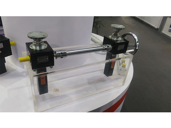 聯(lián)動平臺升降機